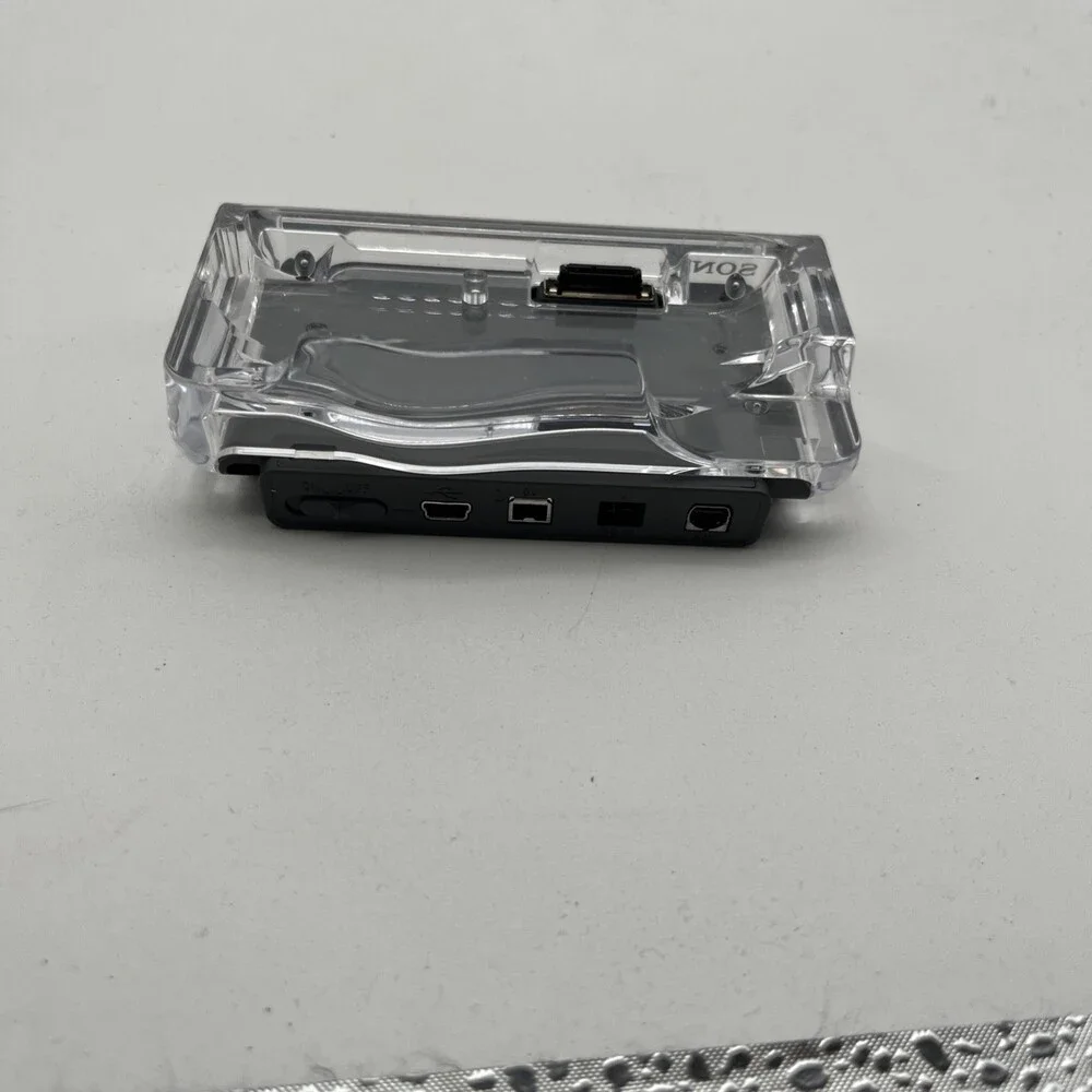 Sony Carl Zeiss 20x Silver Handycam Tape Recorder Station FOR PARTS ONLY